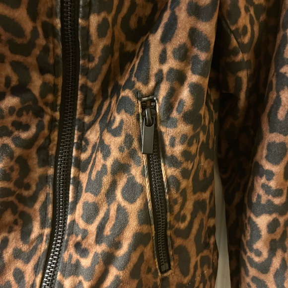 Romeo and Juliet Couture leopard print moto jacket - Picture 7 of 7
